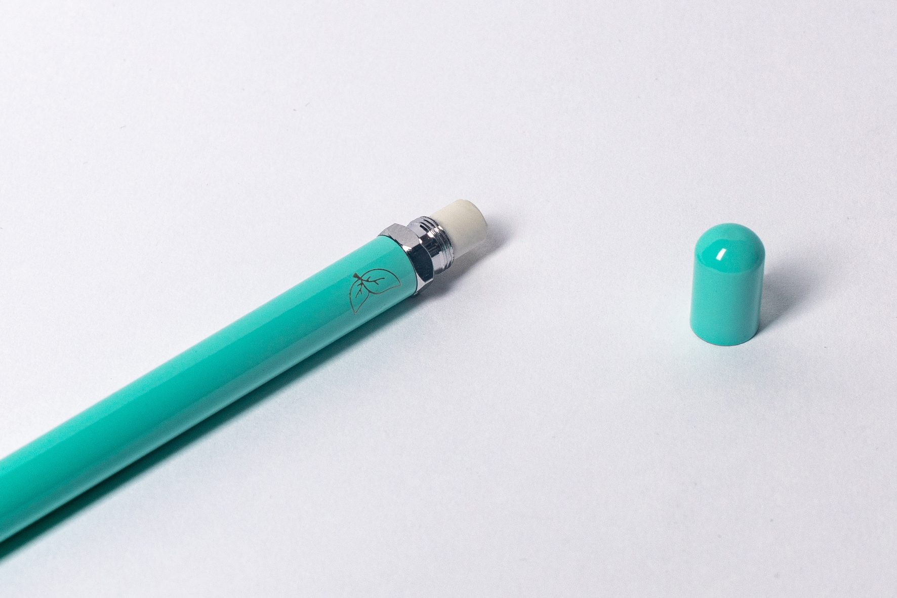 infinity-pen-modell-modern-tuerkis-aluminium-gehaeuse